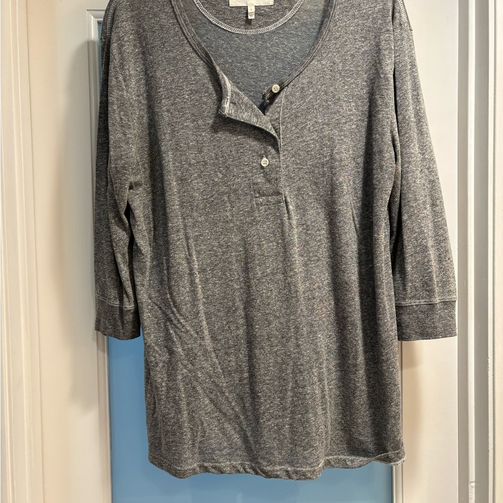 Women’s the Great Grey Henley Quarter Sleeve shirt